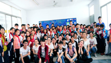 我校志愿者赴立新小学庆六一