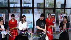 乌克兰青年画家尤利娅•特薇丽琴娜博士来我校举办画展和讲座