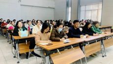 党委委员、副校长吕虹为学前二系师生宣讲党的二十大精神