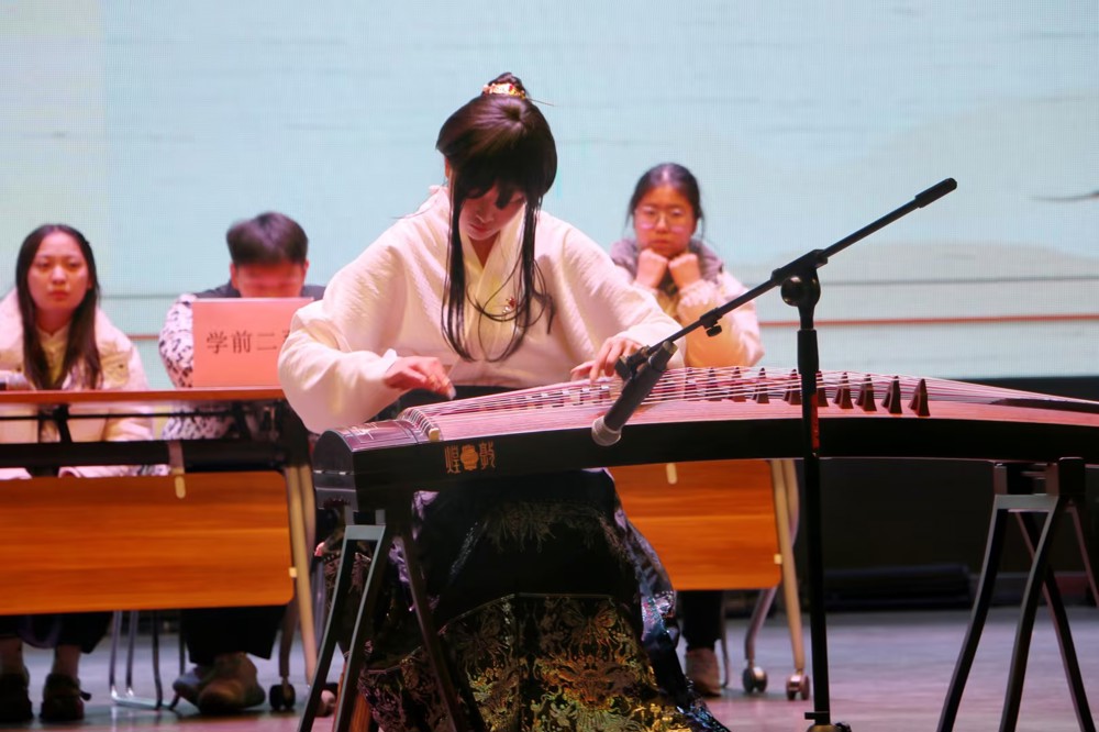 174d7326-a42f-446b-8621-a581a57bd669