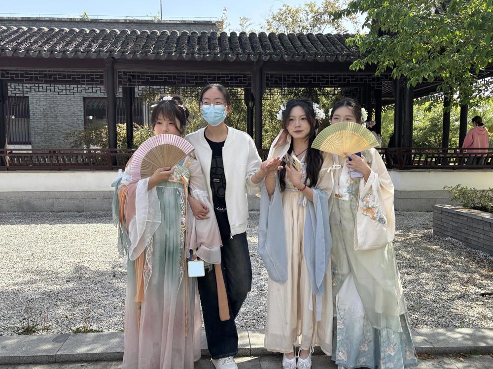 9f7a06555bb40d7c0602500ae21bc136_origin(1)(1)