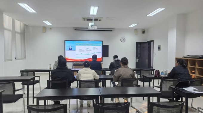 深学全会精神 赋能思政教学——马院组织观摩党的二十届四中全会精神融入思政课示范展示活动