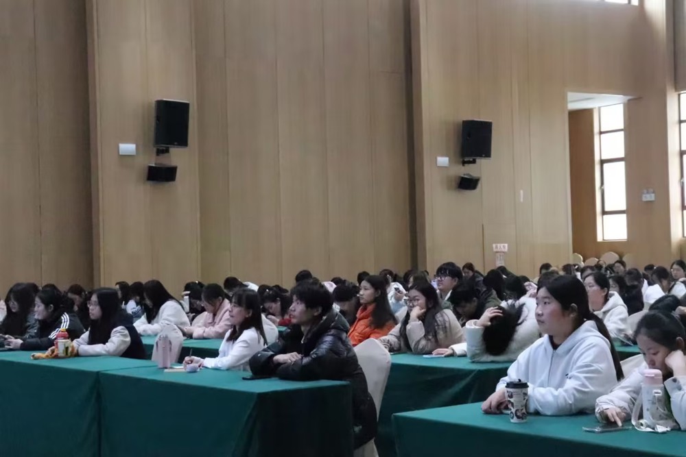 42b358601dda1521e2c4e243b068a9b9